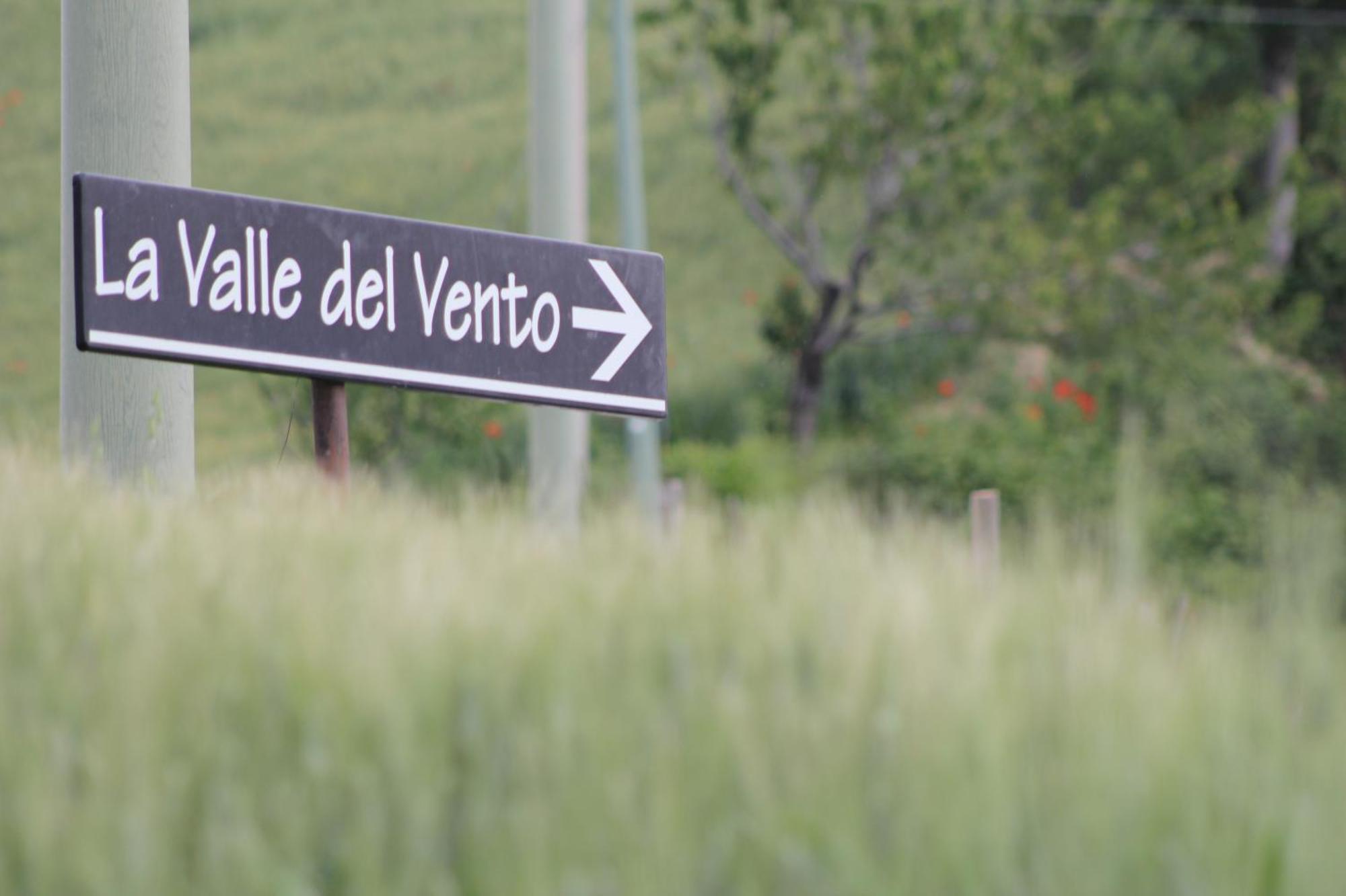 Agriturismo La Valle Del Vento أوربينو المظهر الخارجي الصورة