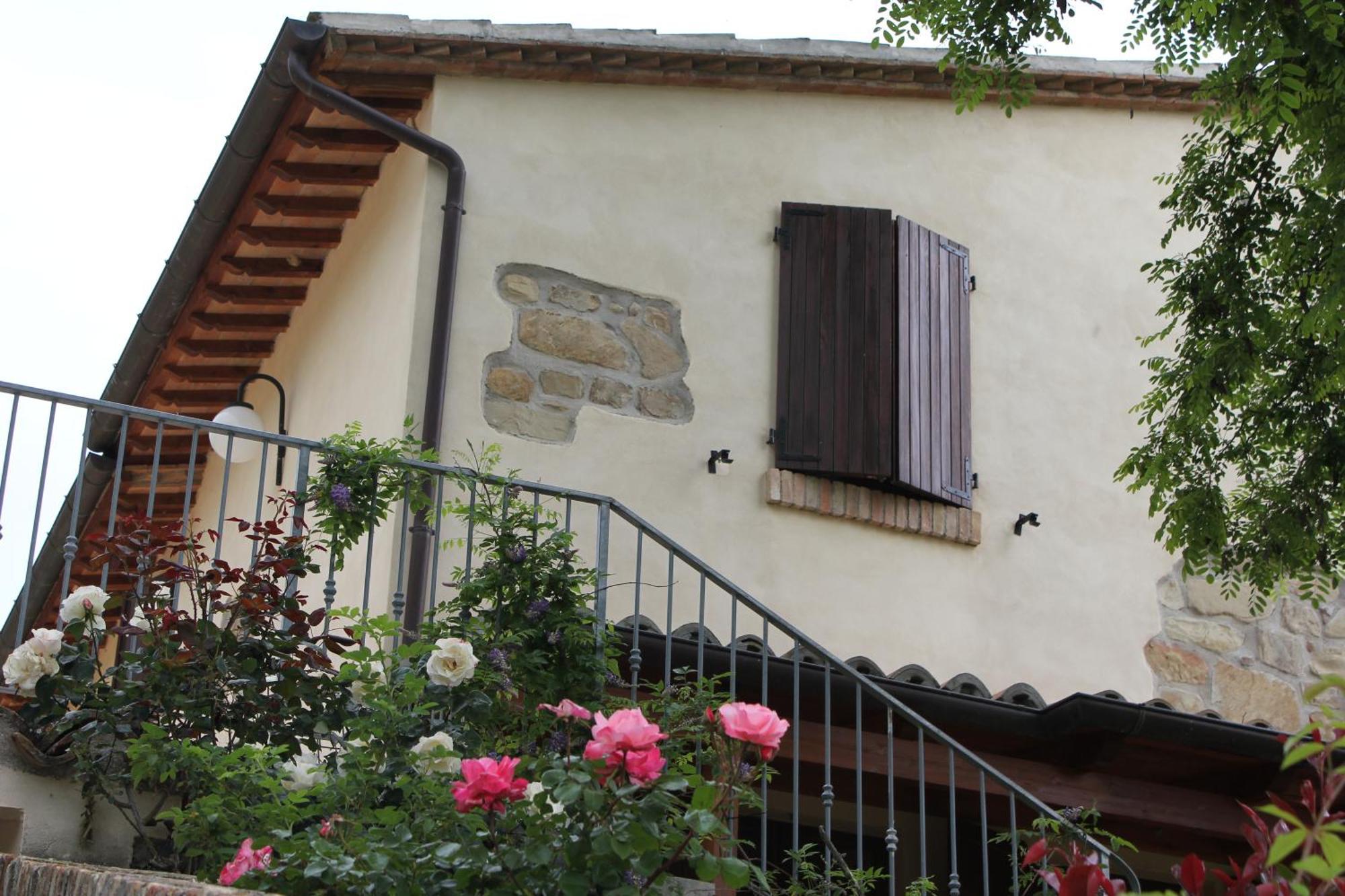 Agriturismo La Valle Del Vento أوربينو المظهر الخارجي الصورة