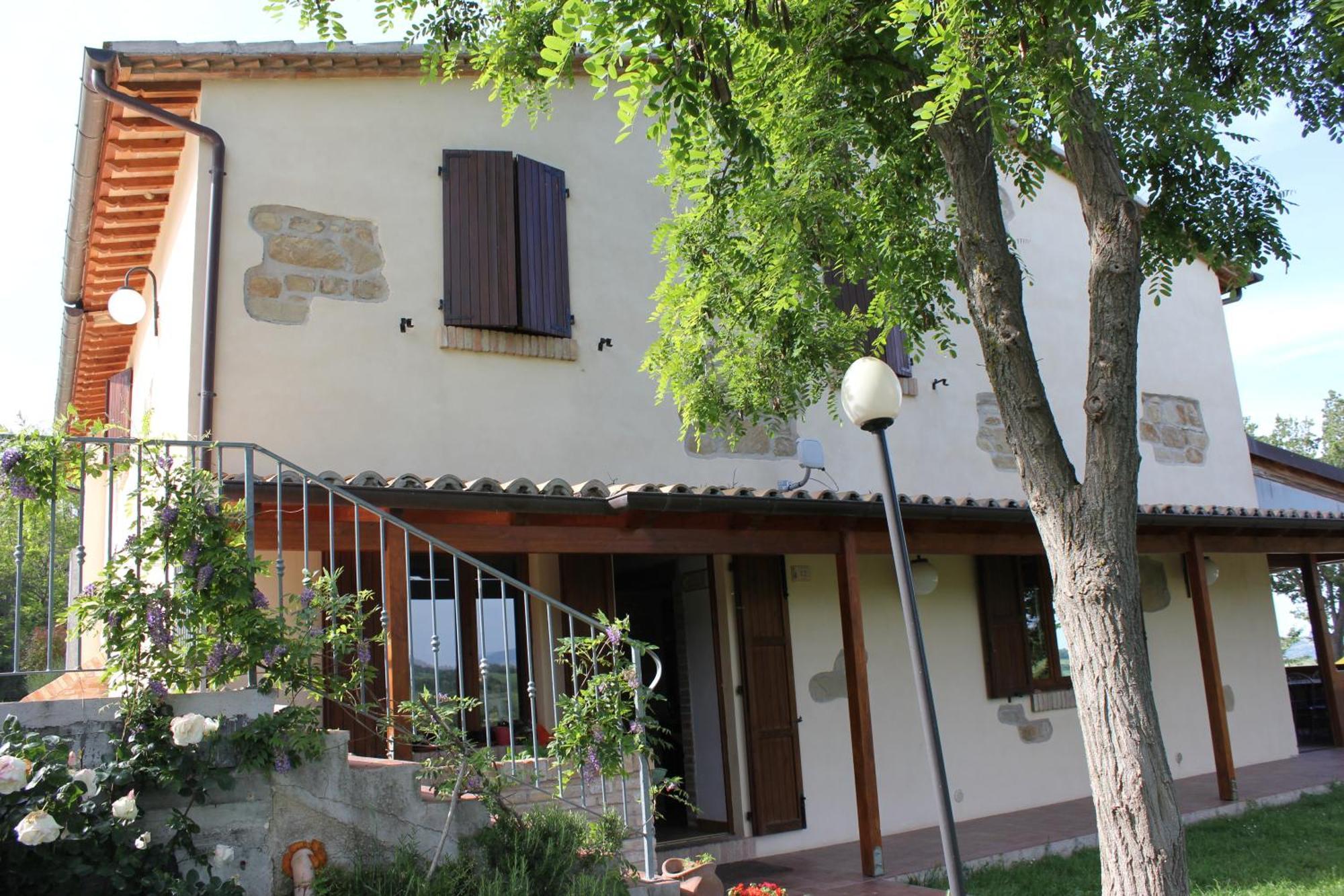 Agriturismo La Valle Del Vento أوربينو المظهر الخارجي الصورة